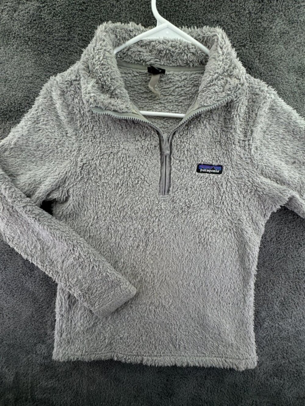 Patagonia Women’s Jacket Adult Fuzzy Soft Gray XS Pullover 1/4 Zip Outdoors
